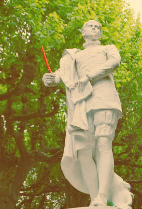 statue of Étienne de la boétie